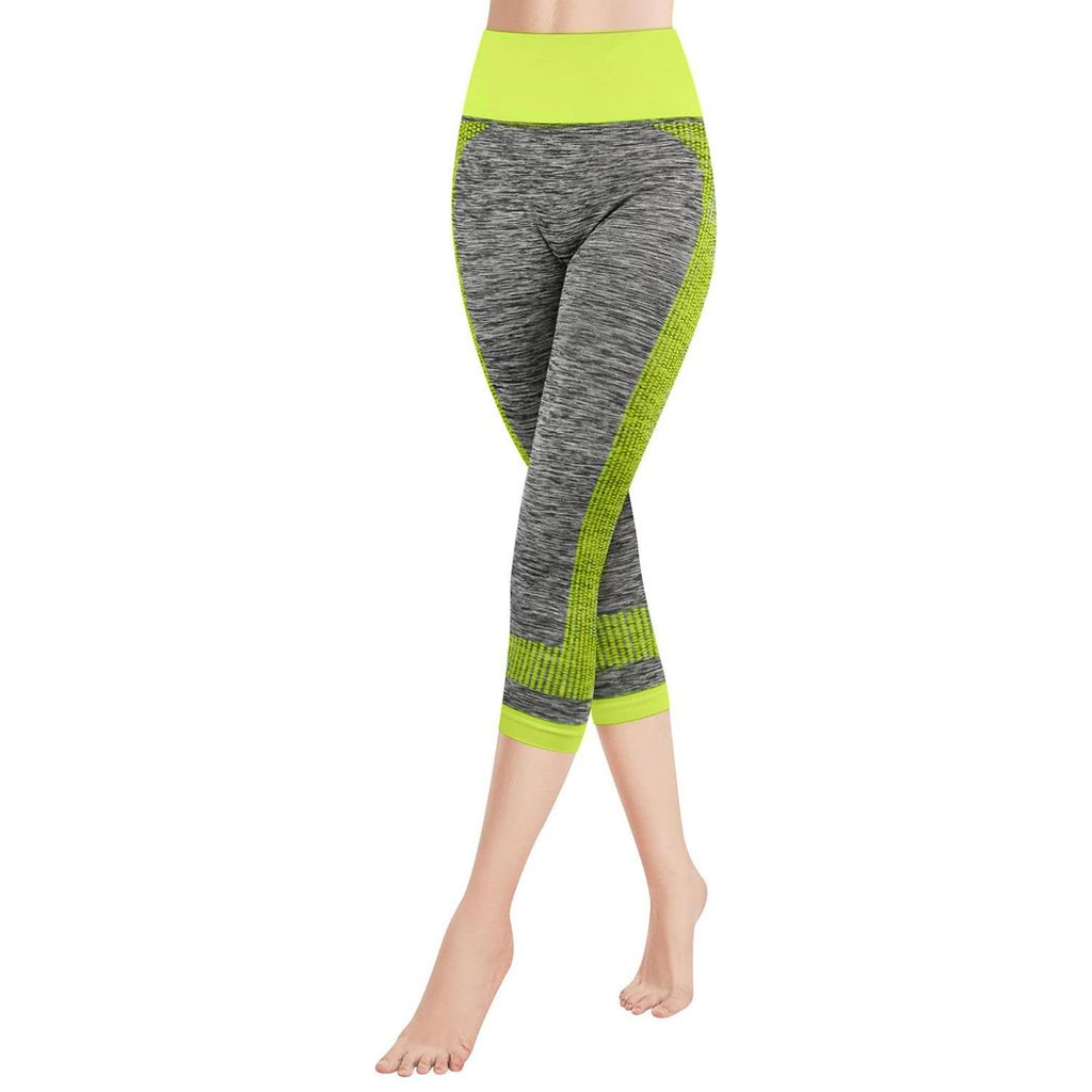Women's green yoga sportswear set from Aquarius, size small, featuring a fitted top and matching leggings.