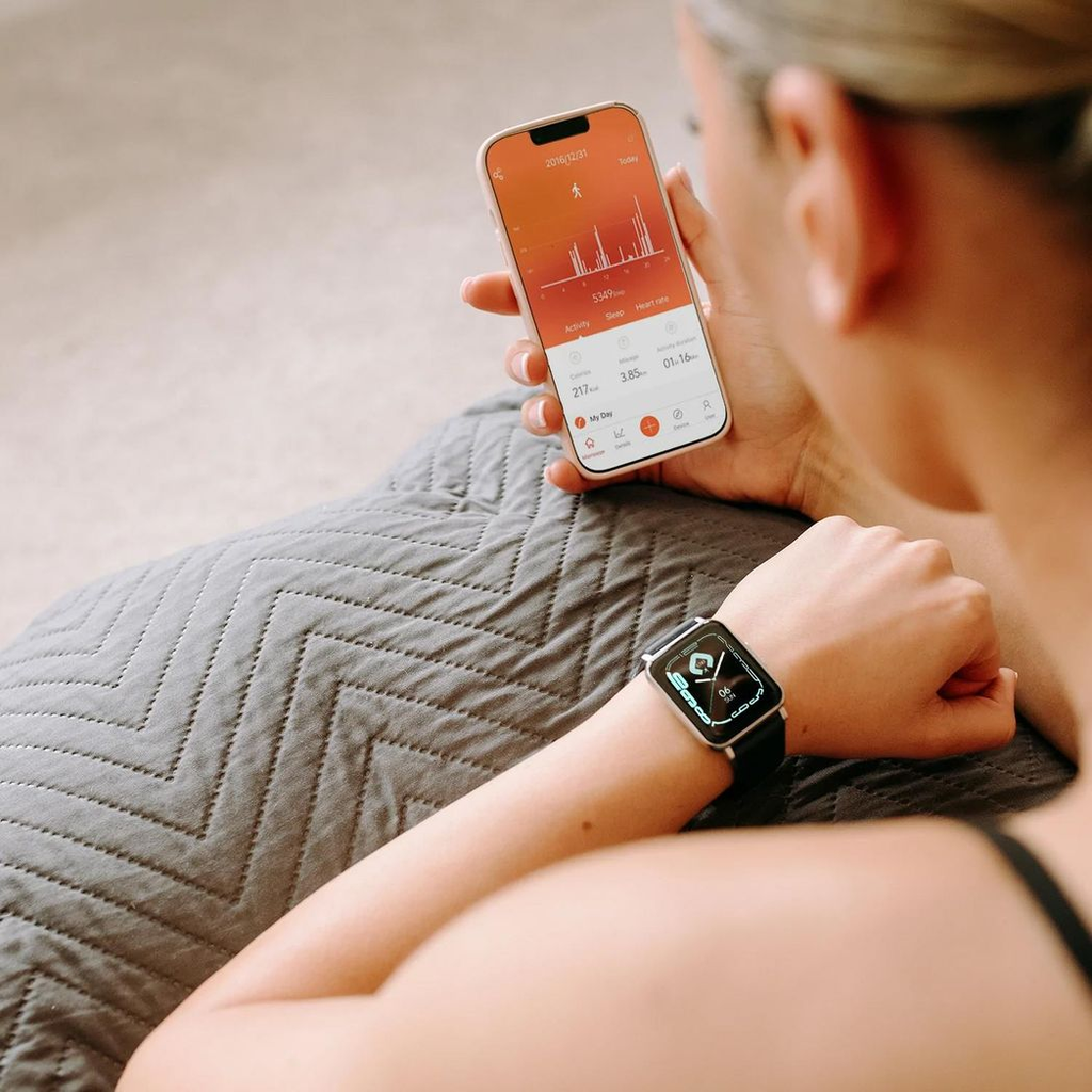 Black Gymcline Fitness Tracker featuring 25 sports modes and IP68 water protection, displayed on a wrist.