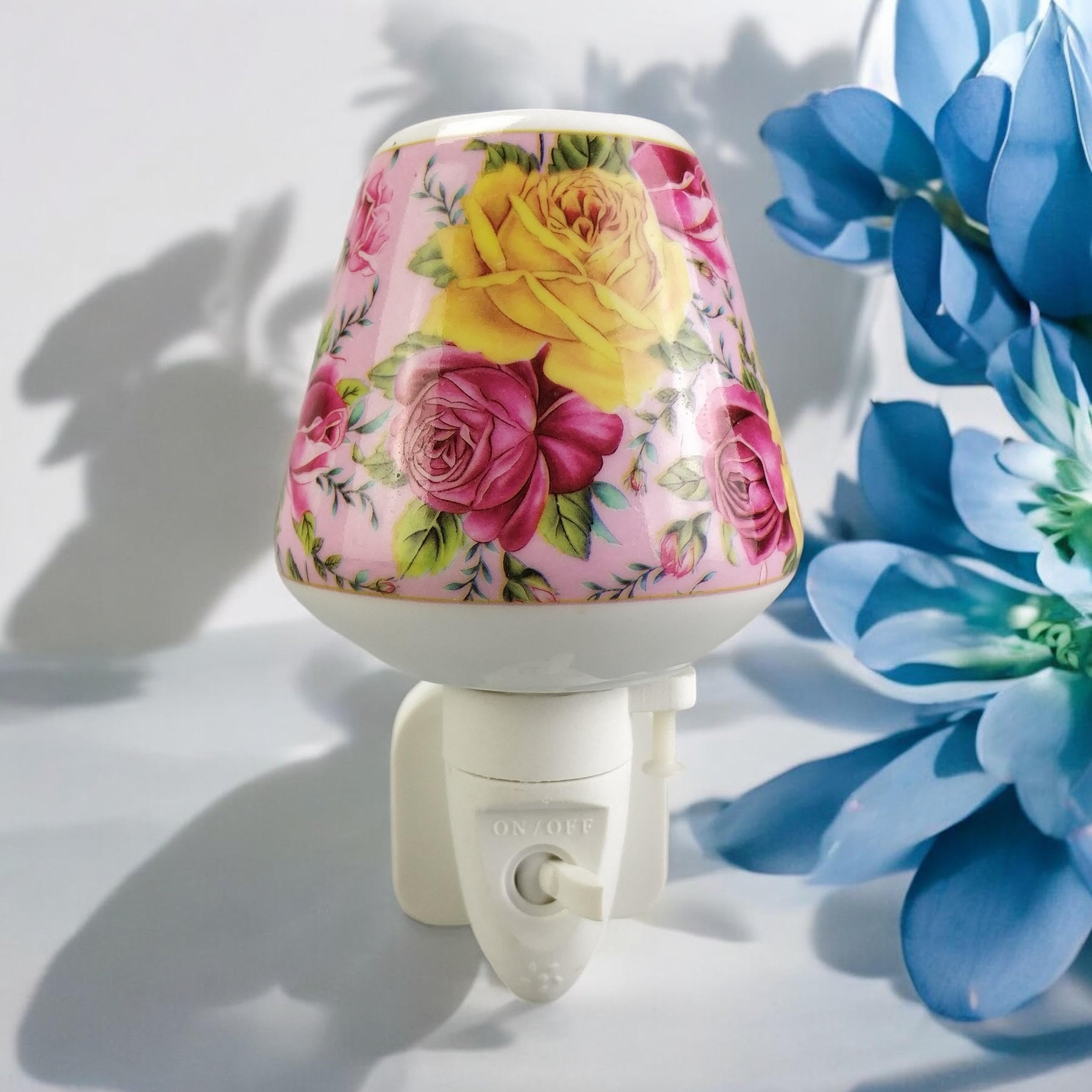 8 INCH FLORAL LED NIGHTLIGHT YELLOW  AND PINK ROSE