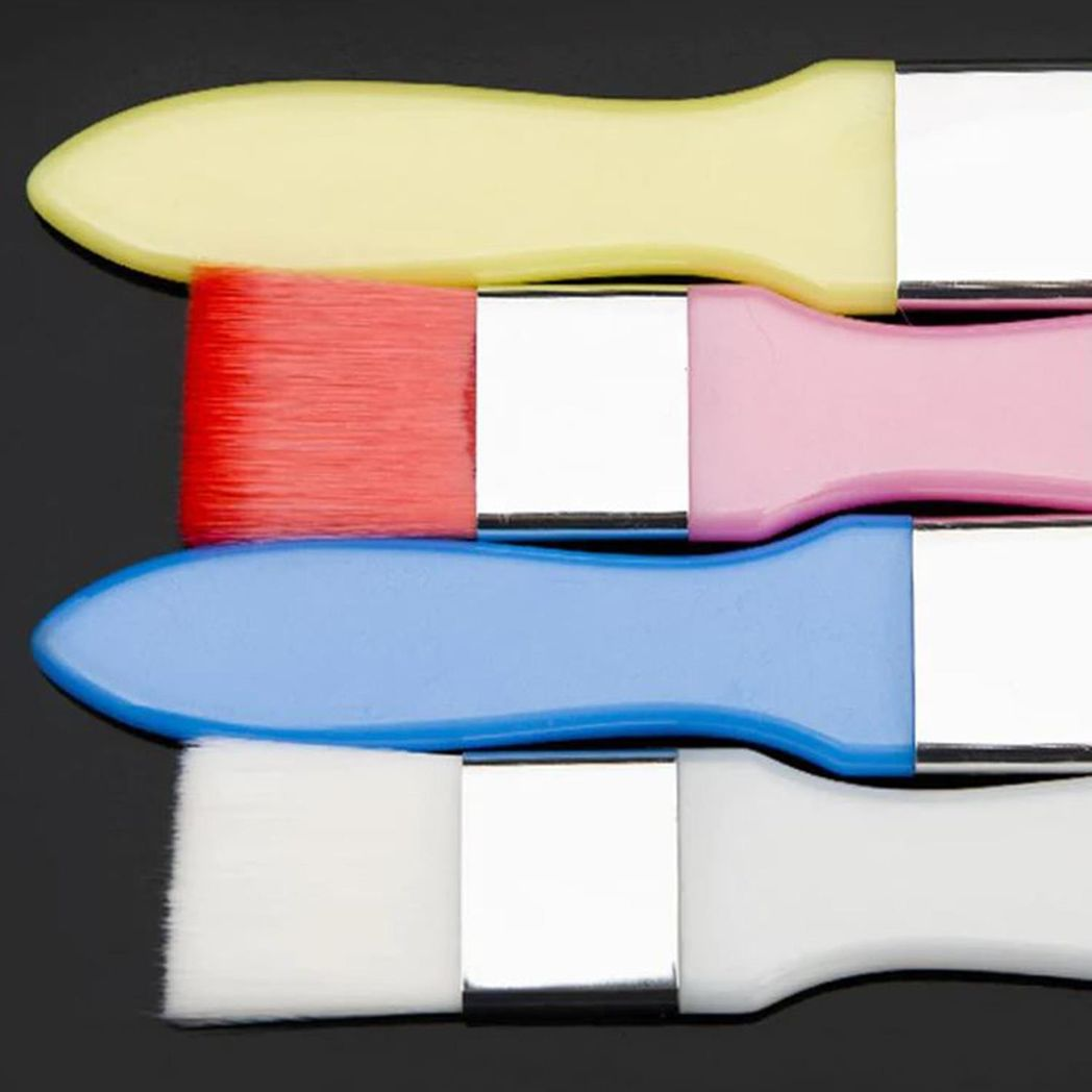 Yellow Envie GlowCare foundation brush MX04 with a colorful, stylish design and soft bristles for even application.