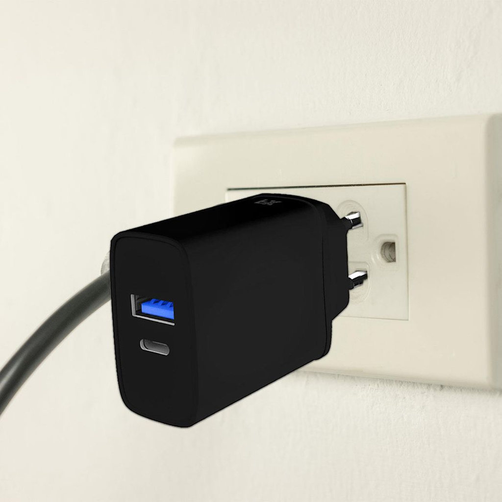 Black FX TechHub dual mains charger with USB-C and USB-A ports, EU plug, designed for fast charging.