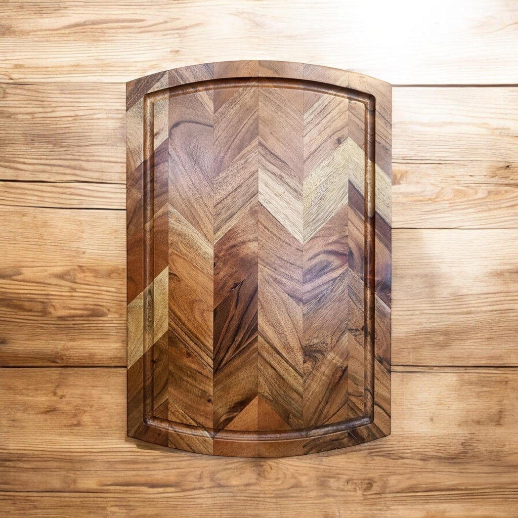46CM WOODEN CHEVRON CHOPPING BOARD