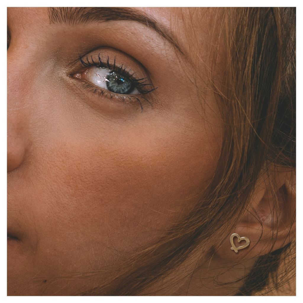 Small Gold Heart Stud Earrings - Gold Plated Stainless Steel - 6×7mm