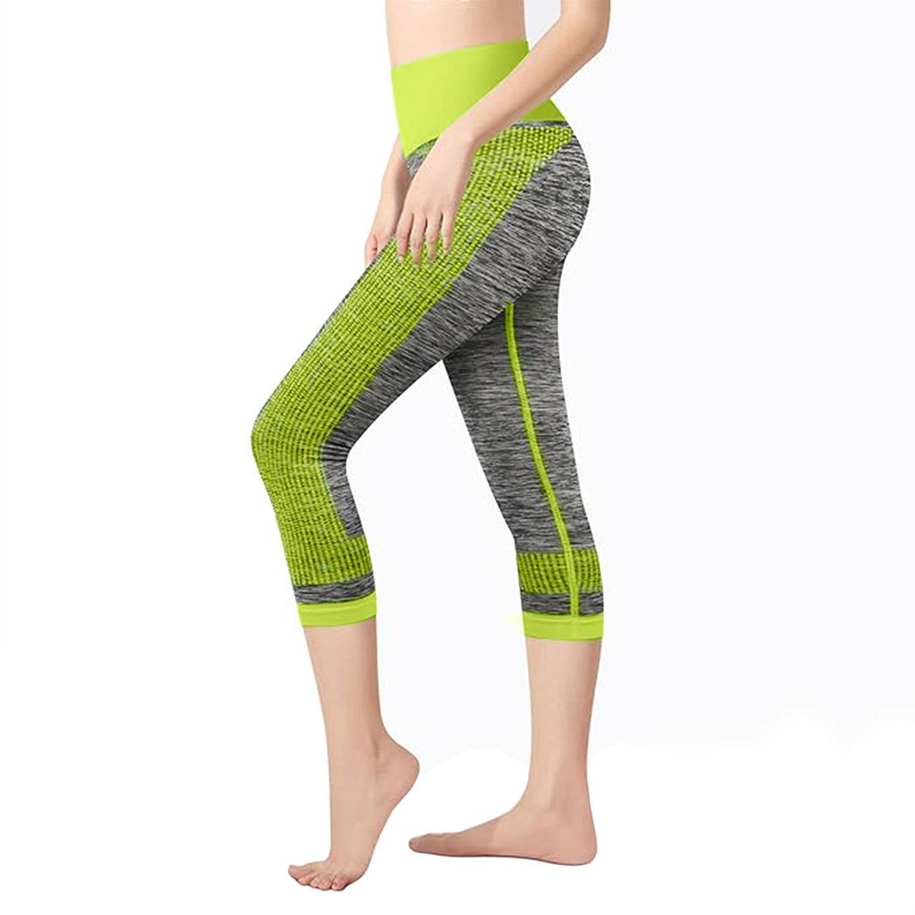 Women's green yoga sportswear set in small size from Aquarius, featuring a stylish design suitable for activewear.