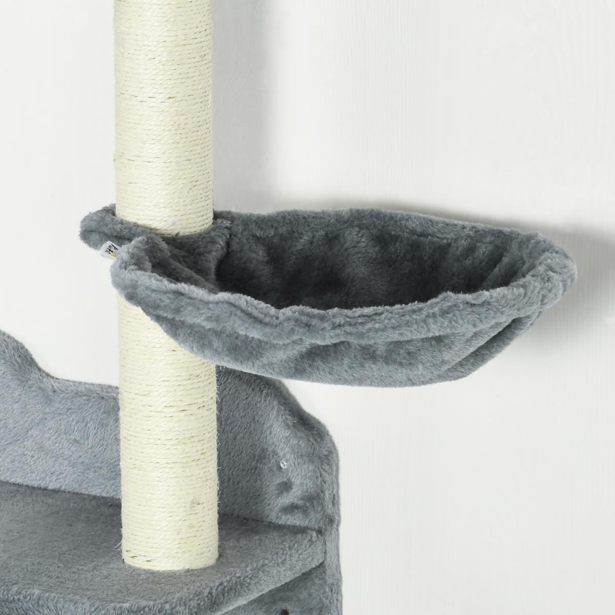 Cat Shelf with Scratching Post, Wall-Mounted Cat Tree for Indoor Cat - Grey