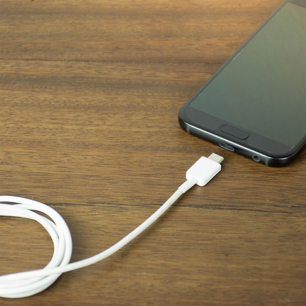 GVC USB to Type C cable, 3M length, white, designed for charging and syncing phones, tablets, and PCs.
