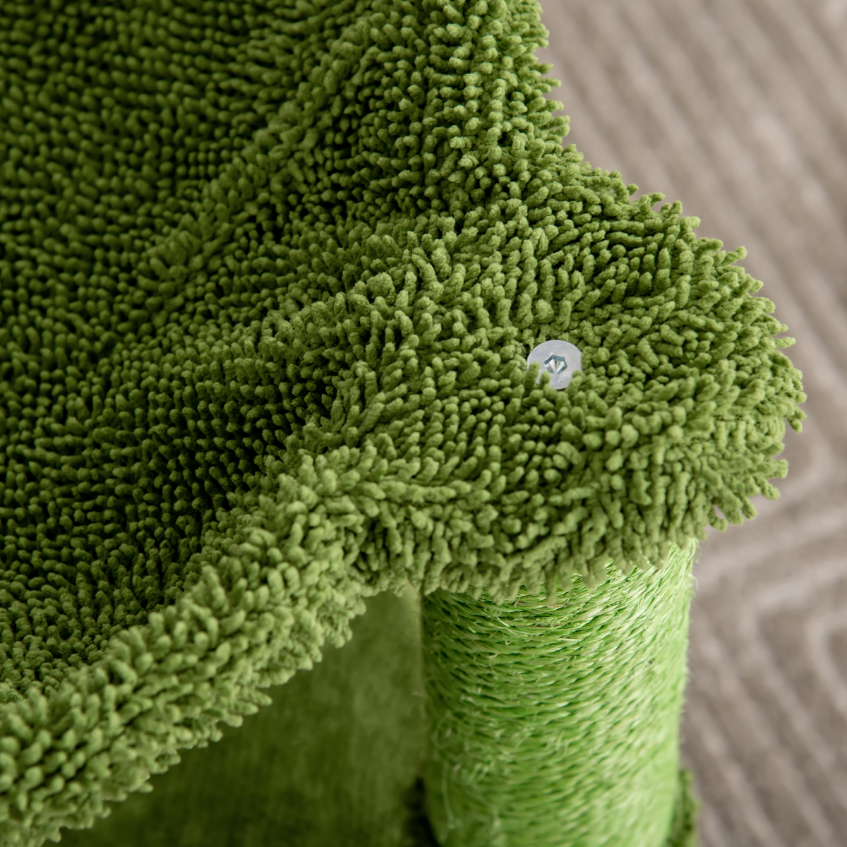 Pawhut green cactus cat tree with scratching post, hammock bed, and toy ball for indoor cats.