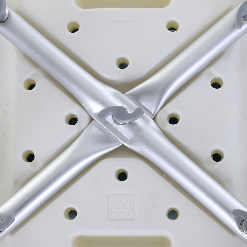 HOMCOM adjustable bath stool with aluminum frame, non-slip surface, and 136kg capacity for safe showering support.