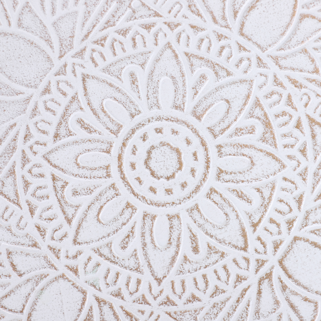 HOMCOM white pine wood side table with floral etching and saucer top, showcasing elegant design and craftsmanship.