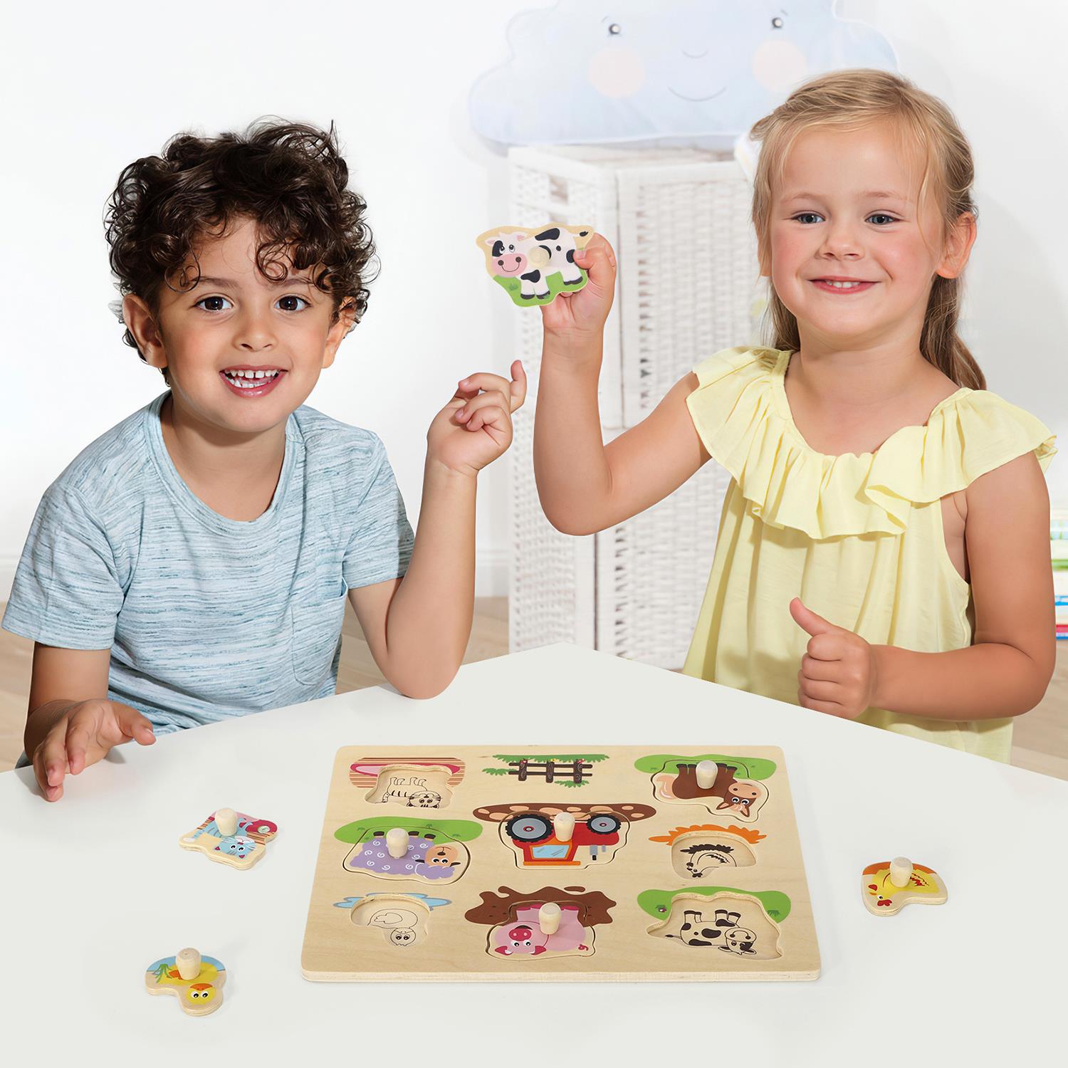 SOKA Farm Peg Puzzle featuring colorful farm animals and easy-to-grasp pegs for young children to enjoy learning.