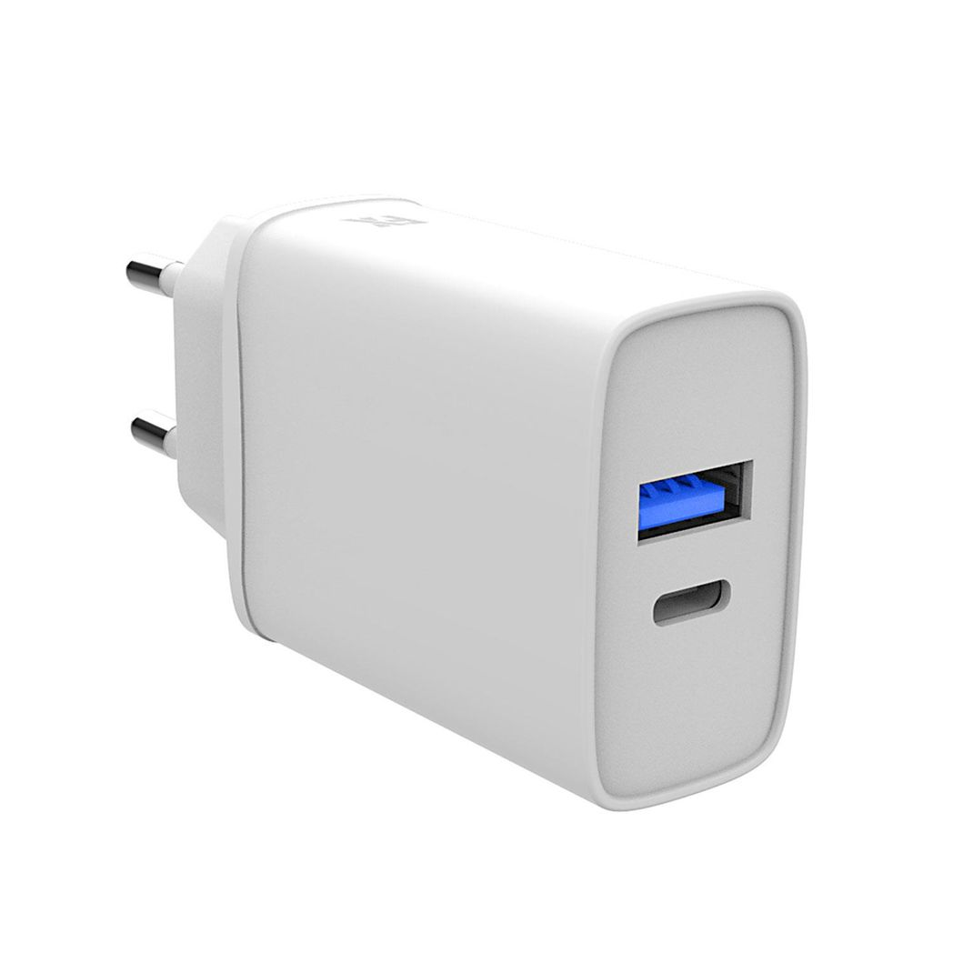 FX TechHub dual mains charger with USB-C and USB-A ports, white, EU plug, designed for fast charging.