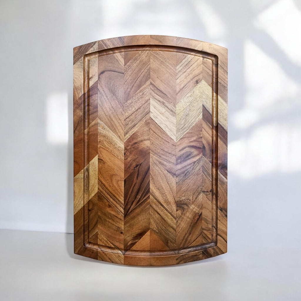 46CM WOODEN CHEVRON CHOPPING BOARD