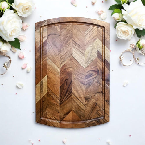 46CM WOODEN CHEVRON CHOPPING BOARD